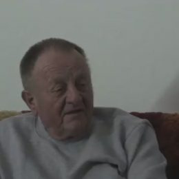 Pan Vašek říká, že by si lidé měli uvědomit, že se jich stáří týká a měli by si na něj šetřit a budovat zázemí.