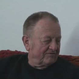 Pan Vašek si pamatuje, co bylo za války, ale má obtíže si vzpomenout, co se stalo předchozí den.