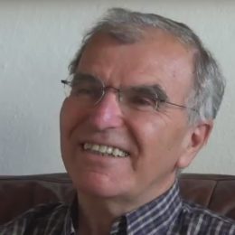 Pan Karel již nemá potřebu utrácet nebo chodit do hospody, důchod mu tedy stačí.