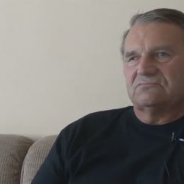 Pan Josef nemá rád, když mu něco nejde, překonal však problémy a naučil se pracovat s počítačem.