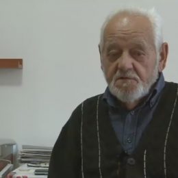 Pan Jan má pocit, že se lékaři v minulosti o pacienty zajímali více. Dnes se během konzultace dívají do počítače a nekladou tolik otázek.