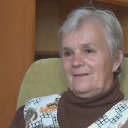 Paní Marie E. svoje duševní schopnosti procvičuje málo a dění okolo už ji nezajímá jako dřív.