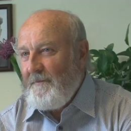 Pan Zdeněk je ve stáří spokojený, protože je pánem svého času a je relativně zdravý.