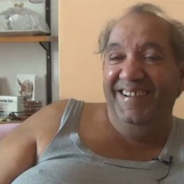 Panu Jánovi se hlavou honí často různé myšlenky, někdy ho napadne, že by raději už neexistoval.