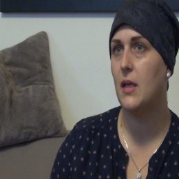 <strong>Hana B. navštívila svého praktického lékaře.   <strong> <br> V obou případech jsem si šla pro žádanku k praktickému lékaři. Ne na gynekologii. Protože praktického lékaře mám tady, gynekolog je v okresním městě. A jim to takhle stačí. Pokud se něco prokáže, tak oni berou žádanky, ať je to z gynekologie, nebo od praktického lékaře. A praktický lékař mně teda říkal, že s každou bouličkou, která se objeví, určitě mám někam zajít. Že by to nechtěl podceňovat.