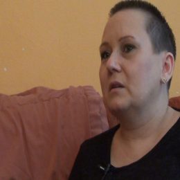 <strong>Káma byla ochotná podstoupit cokoliv, aby se jí ulevilo. .<strong> <br> Víceméně mi paní doktorka řekla: prostě to bude takhle. Asi kdybych začala protestovat, nebo něco, tak asi by. Samozřejmě, vždycky má člověk možnost to odmítnout, zase ale proč? Já paní doktorce věřím, nemám důvod to odmítat. Navíc v té chvíli jsem opravdu byla ochotná podstoupit cokoliv, hlavně aby se mi ulevilo.