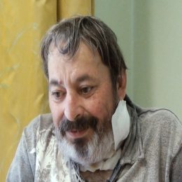 <strong> Pan Jaromír říká, že v současné době netrpí stresem ani obavami. Raduje se z drobností a zbytek nechává osudu. </strong> <br> Textový přepis rozhovoru:  Čo vám robí radosť napríklad? Třeba dobrý film, fotbal a takové. Jsem zvyklý se víc radovat z drobnějších věcí než kdysi. Krásne. A čo vás napríklad zosmutnieva alebo robí nejaké obavy? No… Teď snad ani…Teď snad ani nic. Spím dobře, jak jsem dlouho nespal. Obavy, žádné obavy. Jsem nemocen, nějak to dopadnout musí. Nemám teď žádný nějaký stres nebo obavy. A premýšľate xxxx? P: Napřemýšlel jsem se dost. To bylo předtím. Takže teď už to vynechávám. Má-li přijít, přijde. Je mně jasné, že to je choroba, na kterou se umírá.